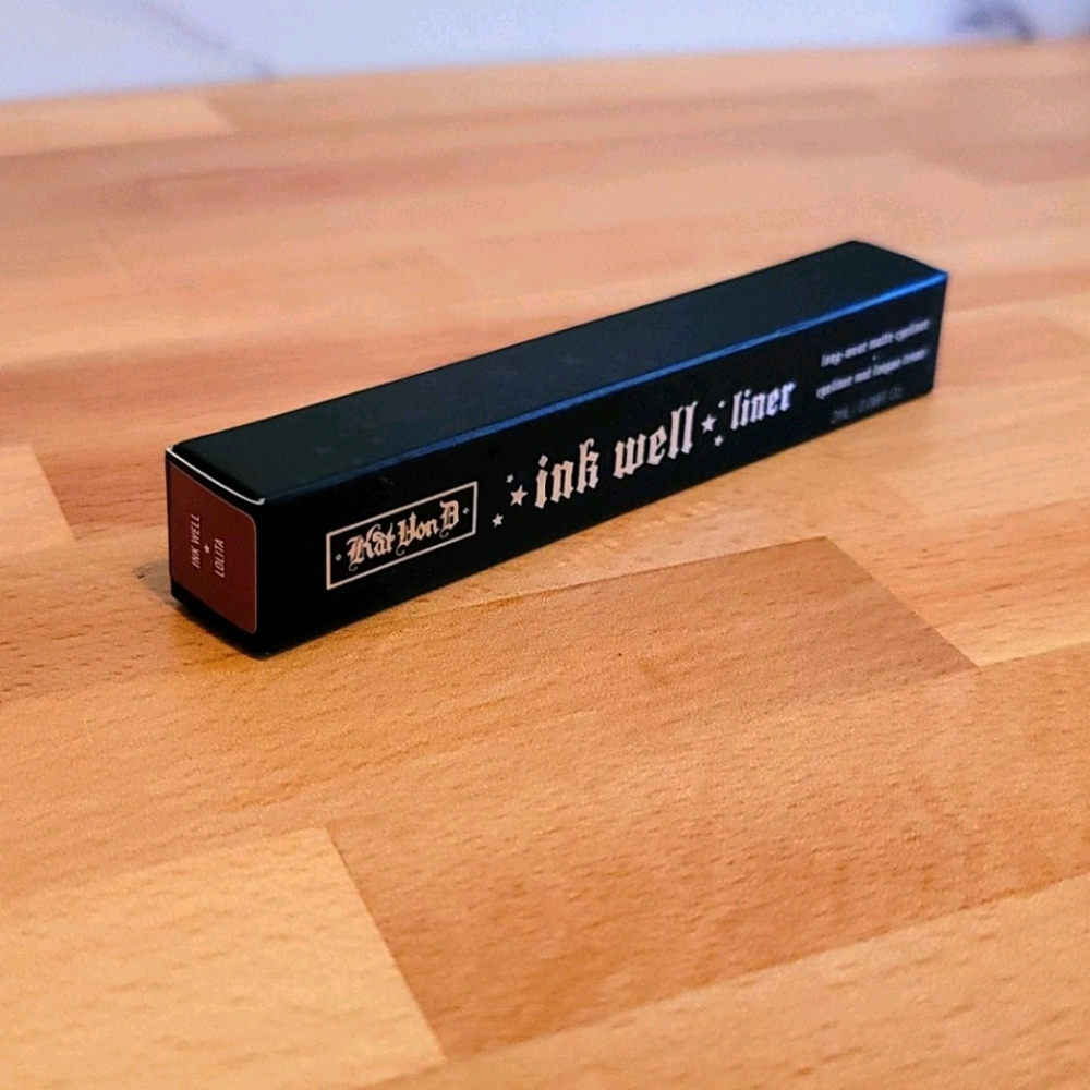 Kat Von D Ink well liner - Lolita